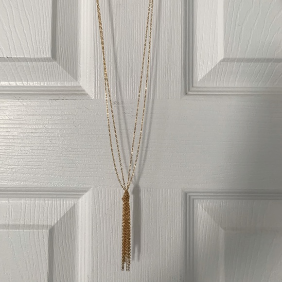 Jewelry - Gold tassel necklace